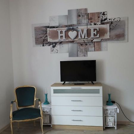 Apartment Viktoria Путтлинген Экстерьер фото