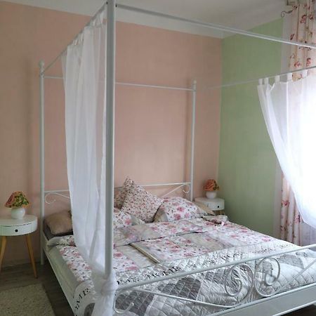 Apartment Viktoria Путтлинген Экстерьер фото