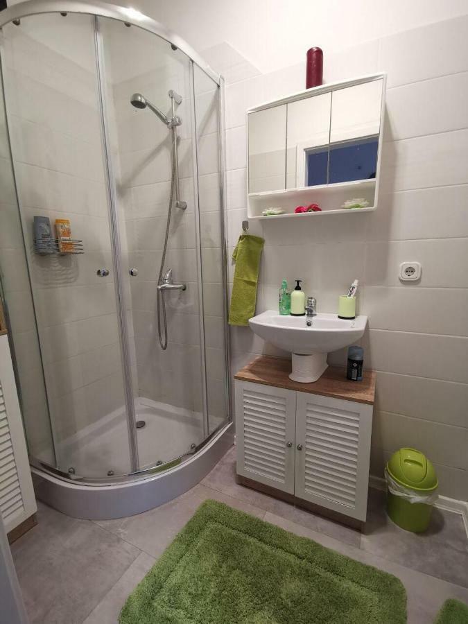 Apartment Viktoria Путтлинген Экстерьер фото