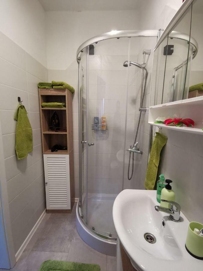 Apartment Viktoria Путтлинген Экстерьер фото