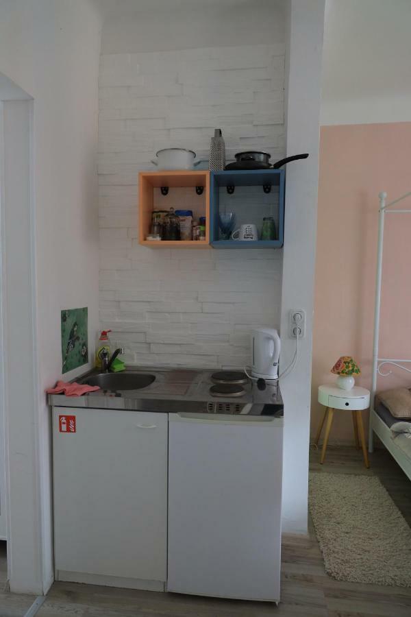 Apartment Viktoria Путтлинген Экстерьер фото